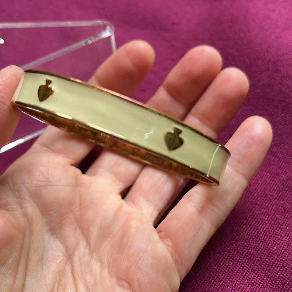 Kate Spade cream enamel gold tone metal bangle cuff bracelet - Picture 7 of 12